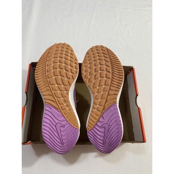 New Women’s Size 11 Guava Ice Nike Air Zoom Vomero 16 Running Shoes DA7698 800 - Picture 9 of 10